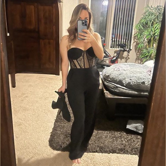 Jumpsuit - Picture 5 of 10